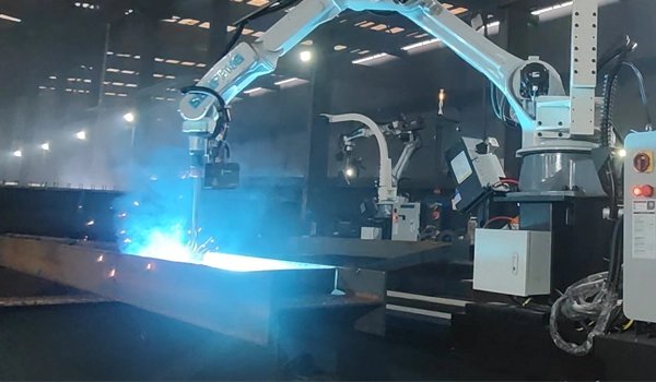 Recargue láser para reparación de estructura naval