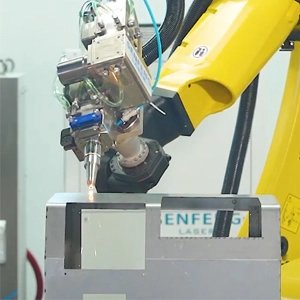 Corte láser de piezas 3D complejas para automoción SENFENG