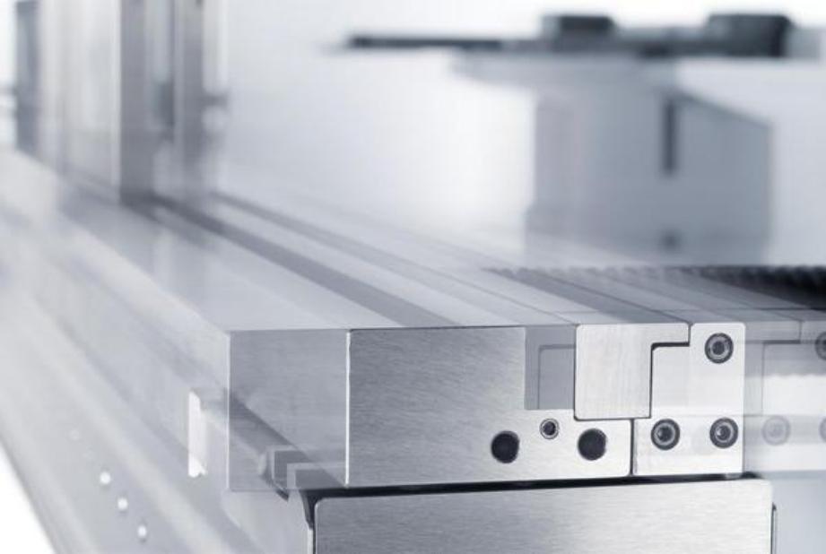 quinadora cnc senfeng bde13032 detalhe mecanização